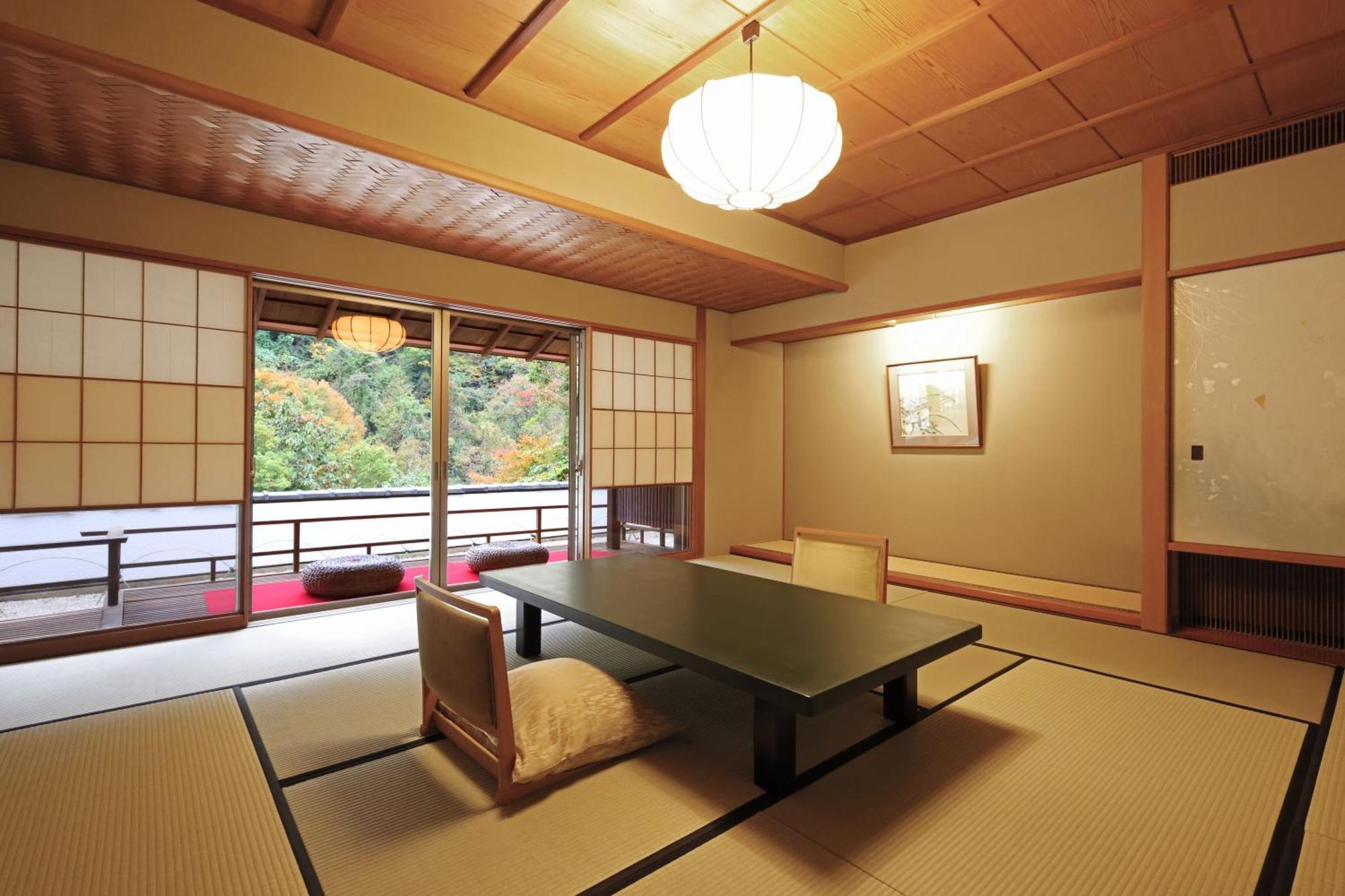 Fujiiso (Adults Only) Hotel Takayama  Bagian luar foto