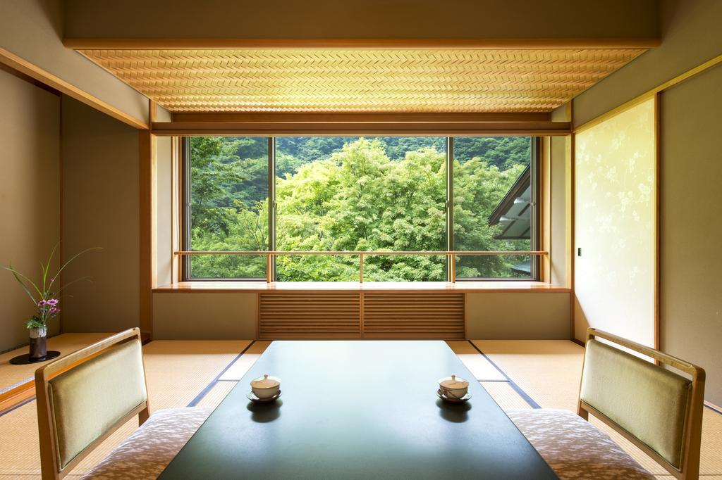 Fujiiso (Adults Only) Hotel Takayama  Ruang foto