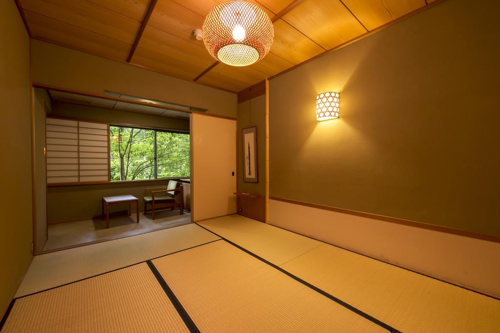 Fujiiso (Adults Only) Hotel Takayama  Ruang foto