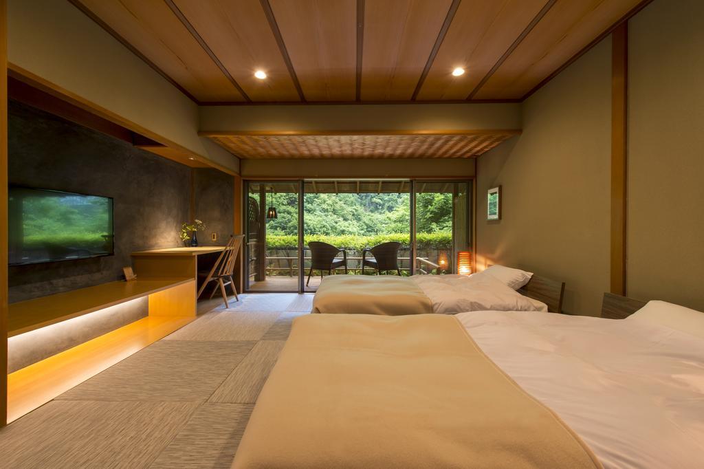 Fujiiso (Adults Only) Hotel Takayama  Bagian luar foto