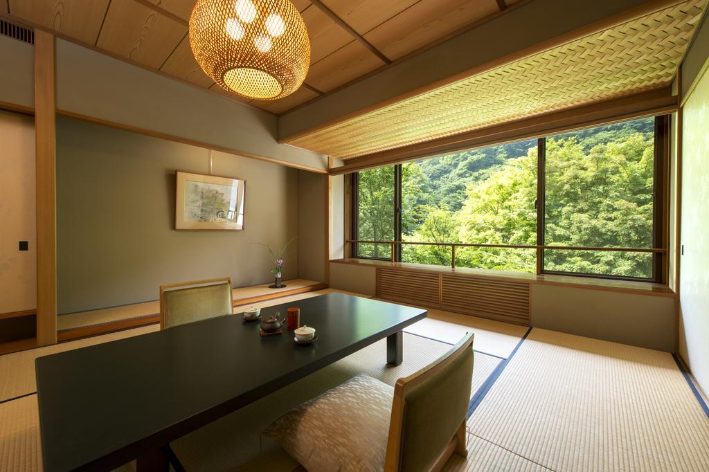 Fujiiso (Adults Only) Hotel Takayama  Bagian luar foto