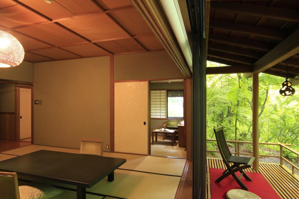 Fujiiso (Adults Only) Hotel Takayama  Bagian luar foto