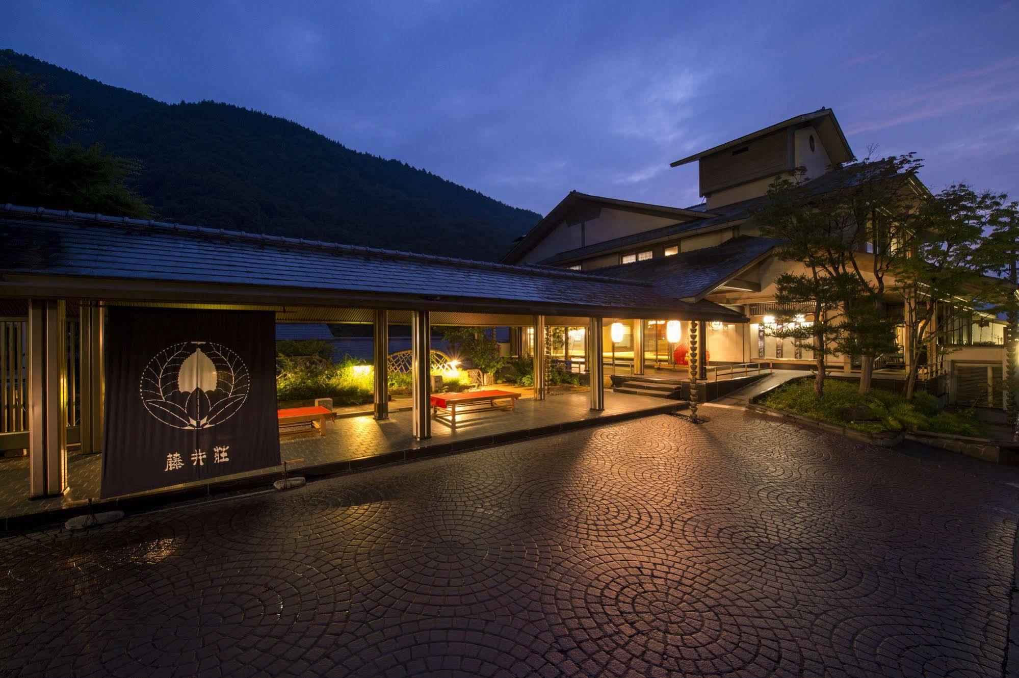 Fujiiso (Adults Only) Hotel Takayama  Bagian luar foto