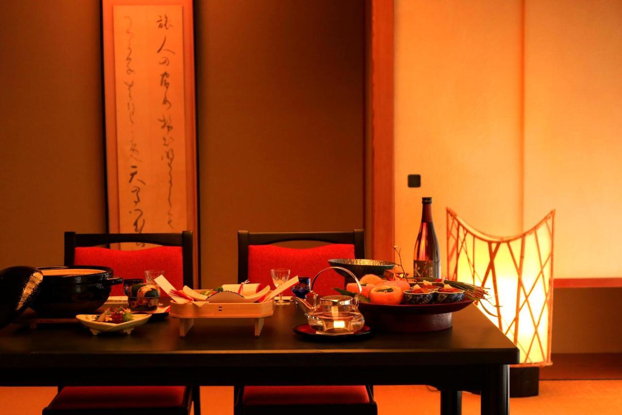 Fujiiso (Adults Only) Hotel Takayama  Bagian luar foto