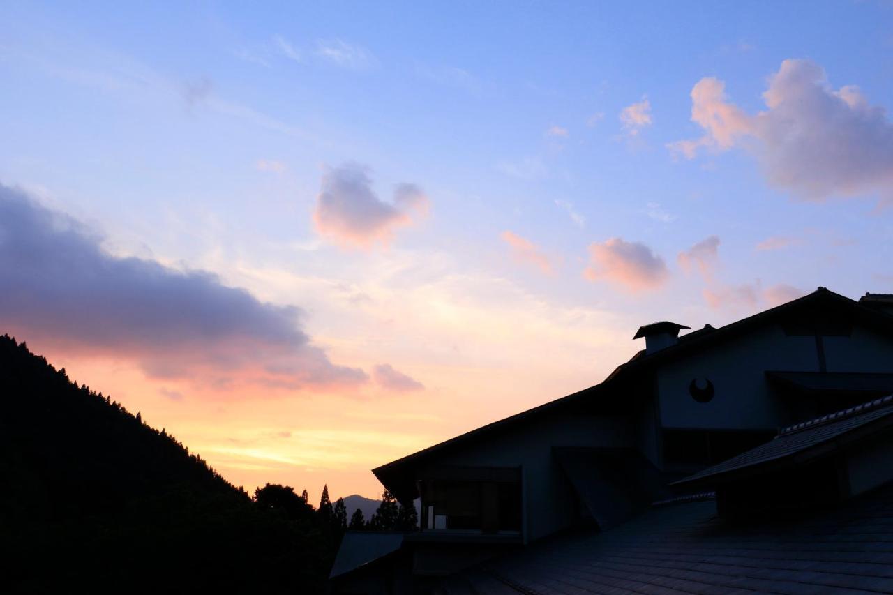 Fujiiso (Adults Only) Hotel Takayama  Bagian luar foto
